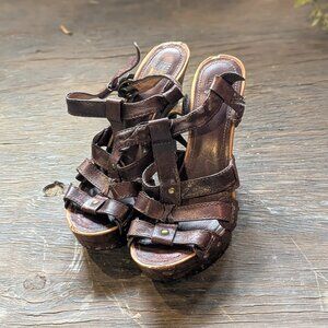 VINTAGE Frye Wood and leather heels